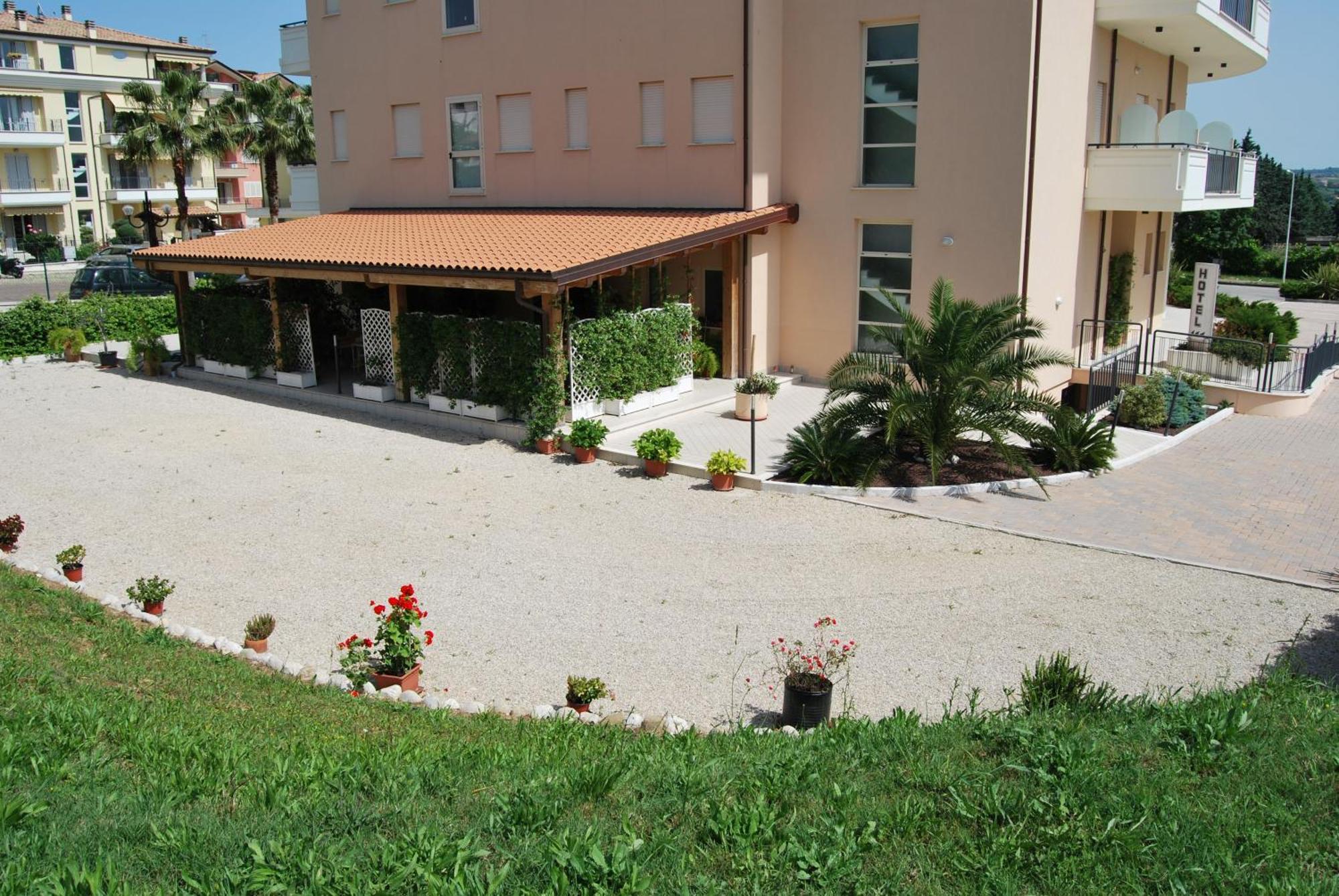 Eu Ropa Hotel Nereto Exteriér fotografie
