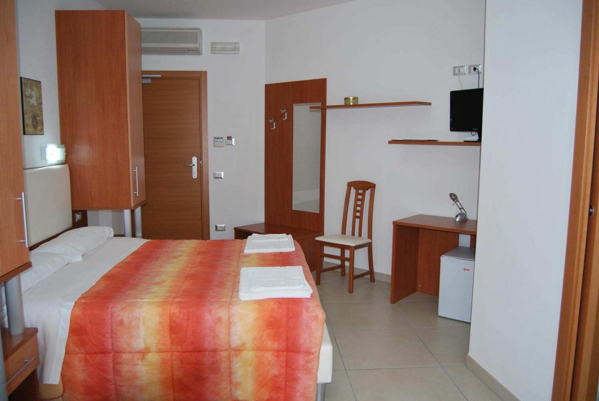 Eu Ropa Hotel Nereto Exteriér fotografie