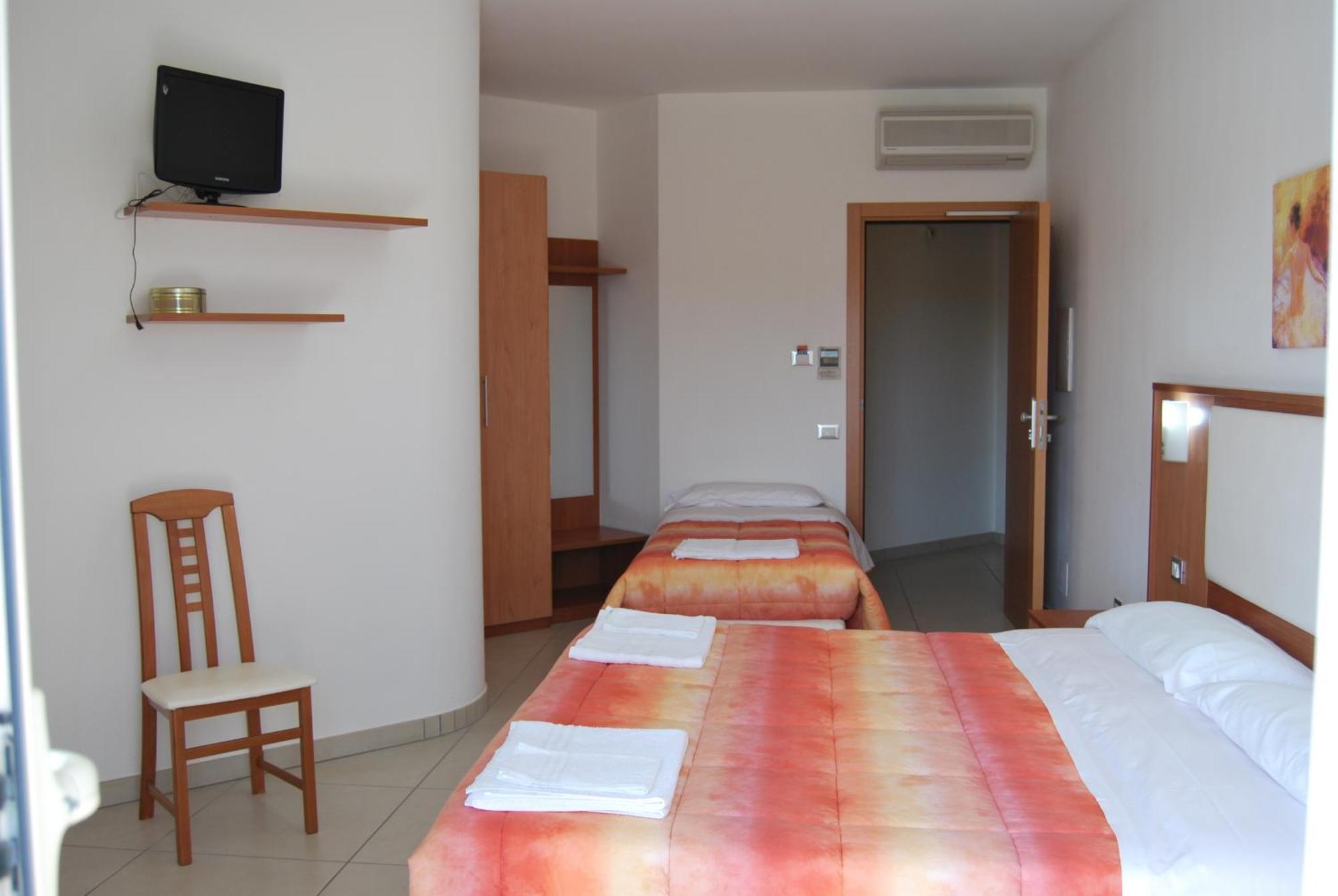 Eu Ropa Hotel Nereto Exteriér fotografie