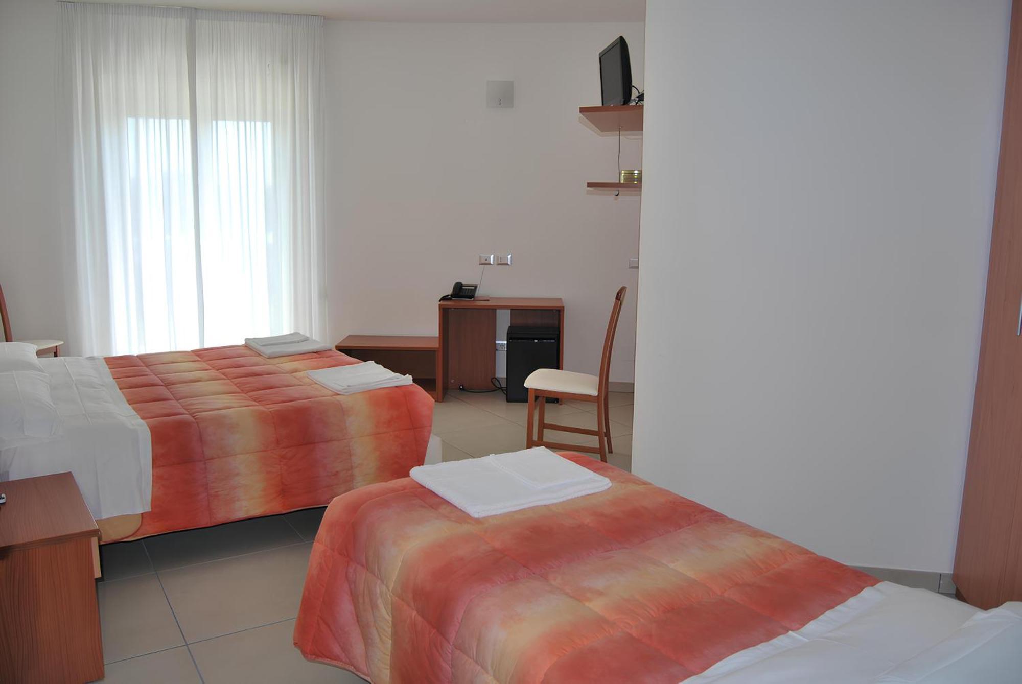 Eu Ropa Hotel Nereto Exteriér fotografie